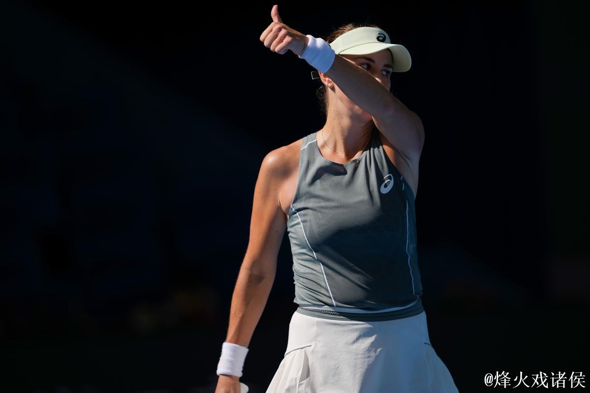 高芙2-1击败本西奇 中网九连胜挺进女单八强